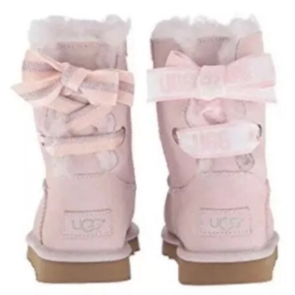 🔥NWT AUTHENTIC UGG BOOTS 🔥